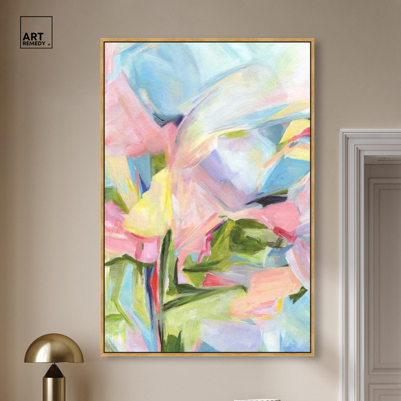«Blush Promises», art floral abstrait par Art Remedy, H 55 po x l 37 po, Cadre flottant doré