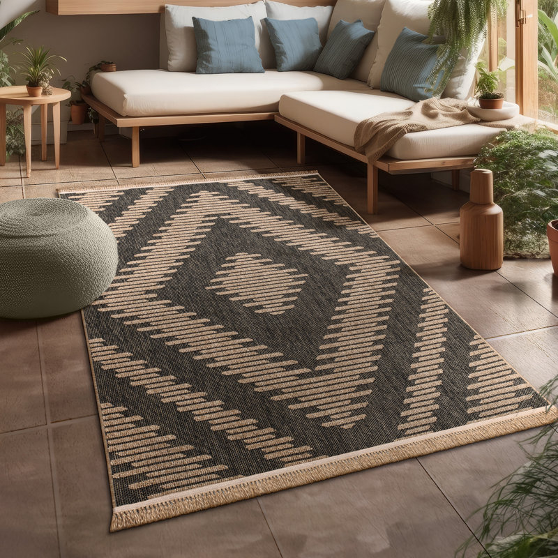 Almarine Geometric Area Rug, Rectangular 120cm x 160cm