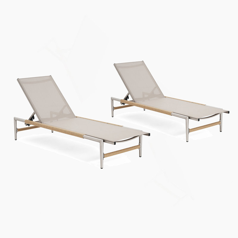 Ensemble de 2 chaises longues d'extérieur en aluminium Hargrove, durables et confortables pour se détendre dans n'importe quel espace extérieur