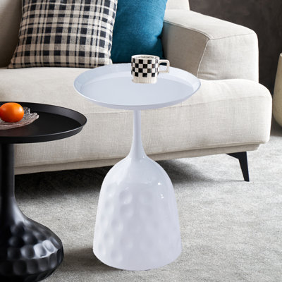 Table de bout d'une hauteur de 22,8 po