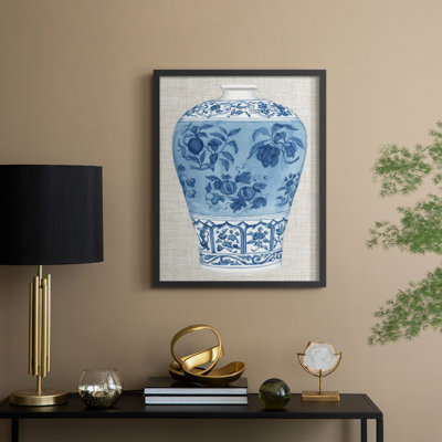«Ming Vase on Linen II», reproduction encadrée - bois massif