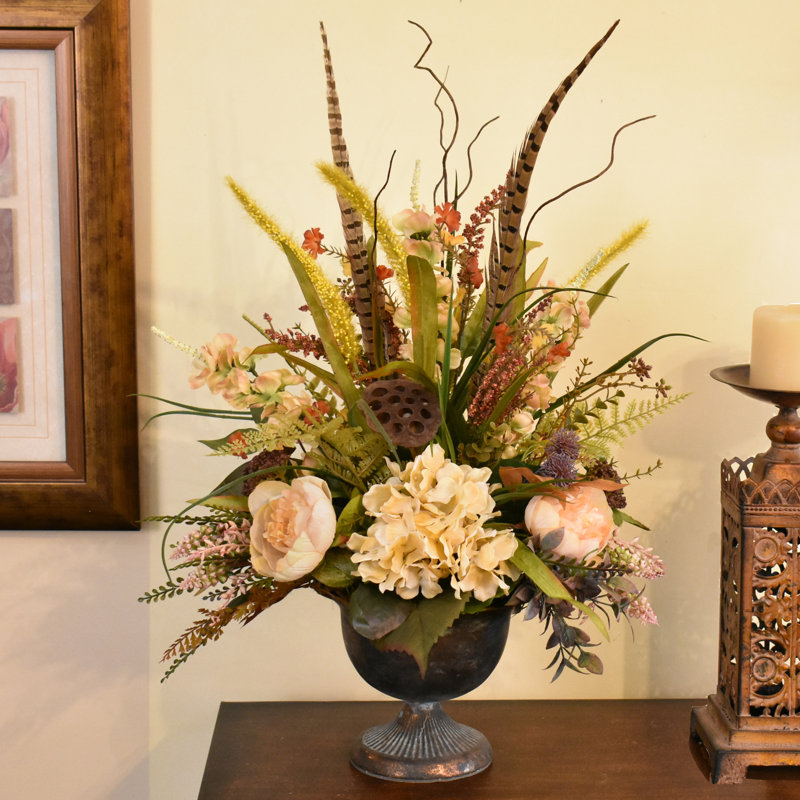 Kaan Arrangement in Vase