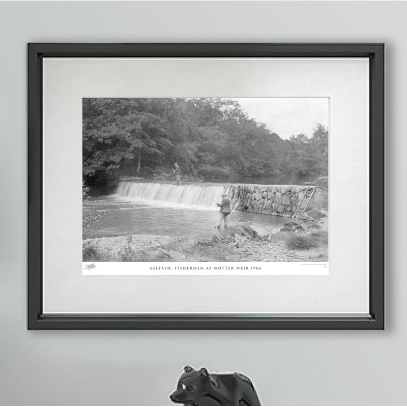 Saltash, Fishermen At Notter Weir 1906 by Francis Frith - Single Picture Frame Print, 60cm H x 80cm W x 2.3cm D