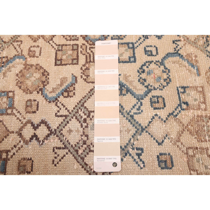 Tapis beige Antalya Vintage 4 pi 4 po x 6 pi 9 po