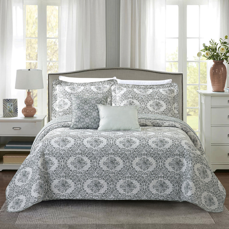 5 Piece Legacy Printed Microfiber Quilts Set, California King + 2 20" x 36" Shams + 2 Throw Pill