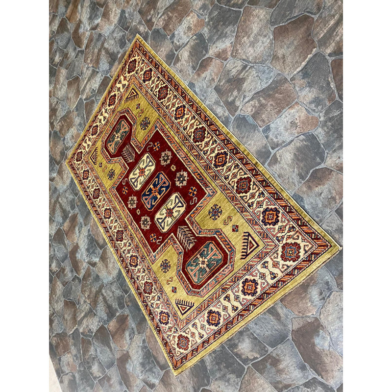 Tapis de style tribal 4 x 6