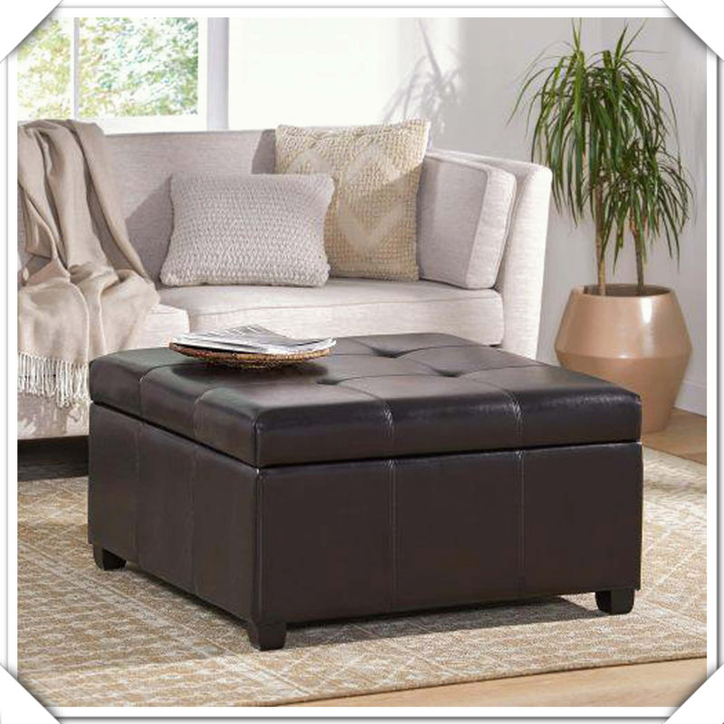 Banc de rangement avec repose-pieds capitonné et fonctionnel