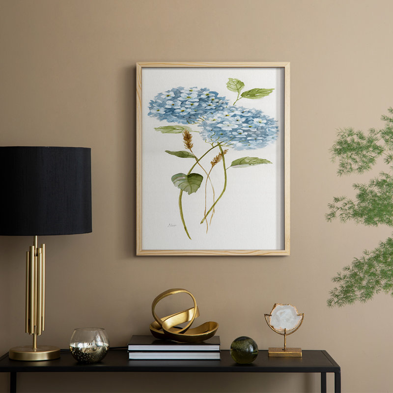 «Petite Blue Hydrangea II», reproduction encadrée - bois massif, H 11 po x l 9 po