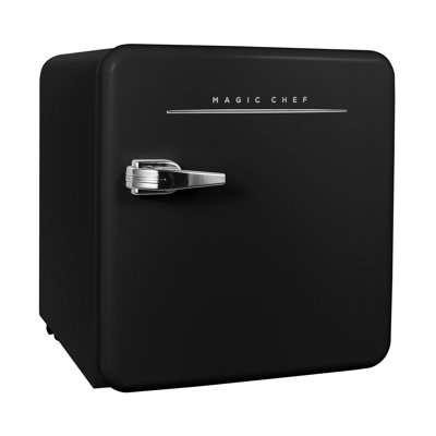 Mini réfrigérateur 1,6 pi³ de style rétro Magic Chef avec lumière DEL intérieure