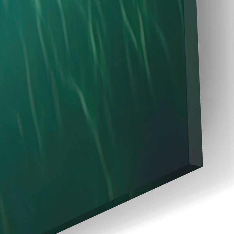 «Floating» par Decent Exposures, art mural en verre acrylique, H 16 po x l 12 po x P 0,13 po