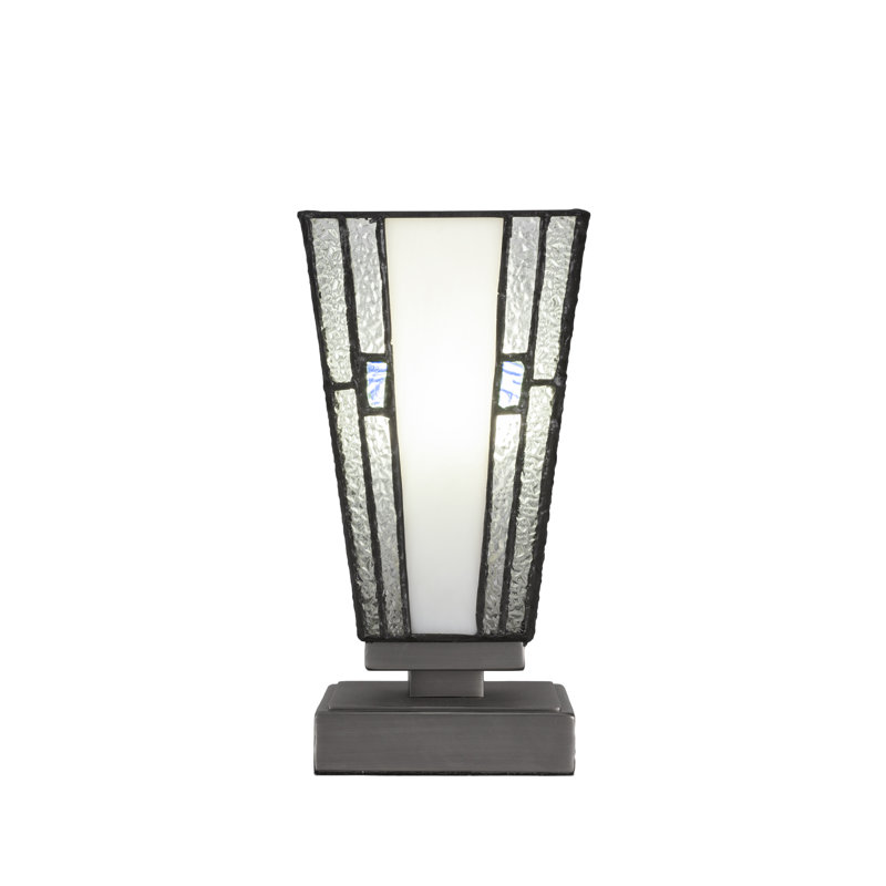 Lampe d'appoint Hinkley montrée dans une finition graphite avec verre d'art carré 5 po
