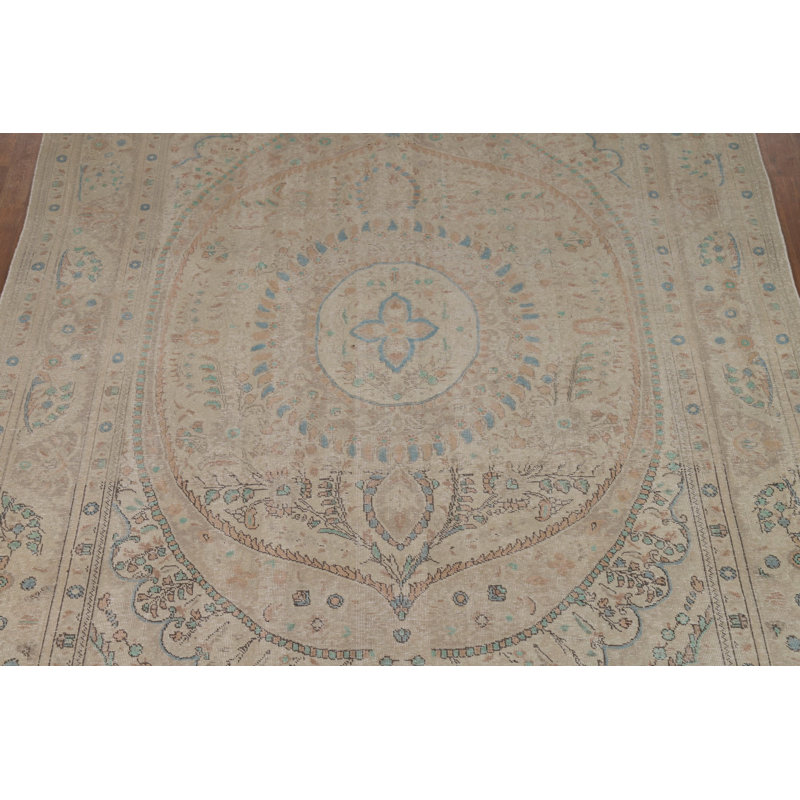 Tapis traditionnel floral en laine 8 x 11