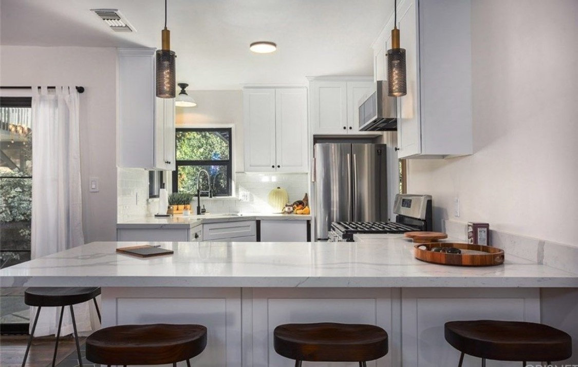 Bacco Single Light Metal Steel Dimmable Pendant