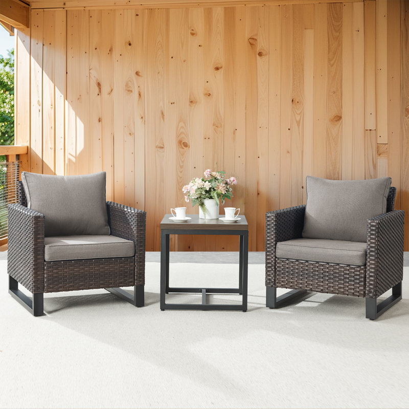 Ensemble de chaises de patio en osier 3 pièces avec table d'appoint Naresa - rotin PE toutes saisons, coussins résistants aux rayons UV