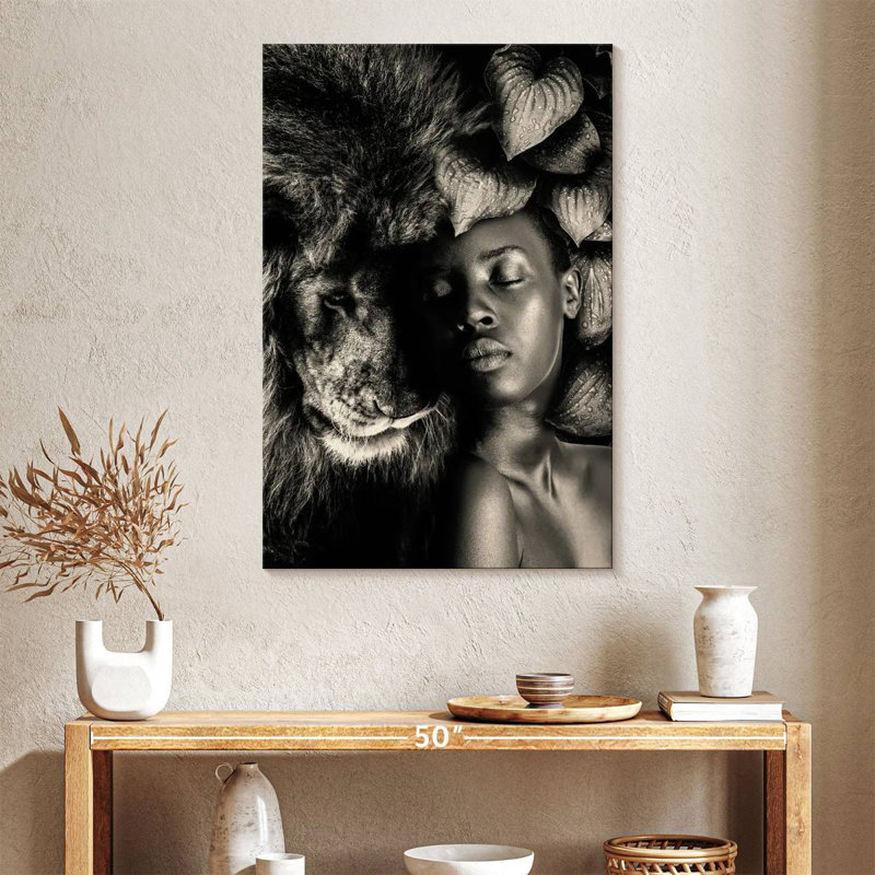 Leisha, femme et lion, H 39 po x l 26 po