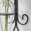 Vase Amphora sur applique Fleur de Lis-67202351