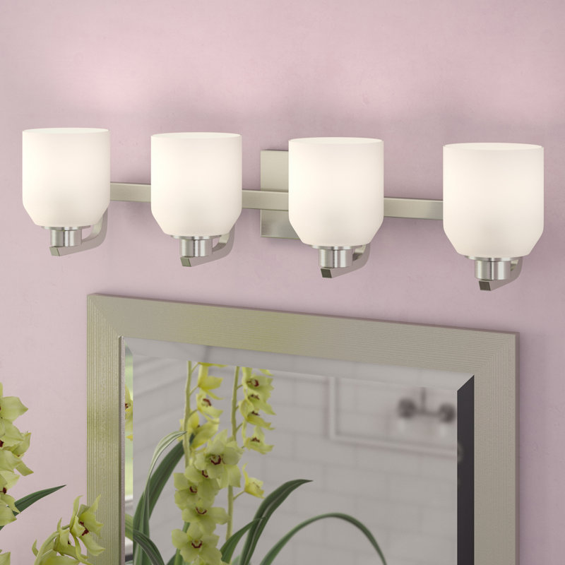 Éclairage pour meuble-lavabo 4 lumières Guilford, Nickel brillant satiné