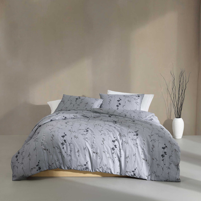 Calvin Klein Wildflower Cotton Duvet Cover Set, King Duvet Cover + 2 Standard Pillow Shams, Purple
