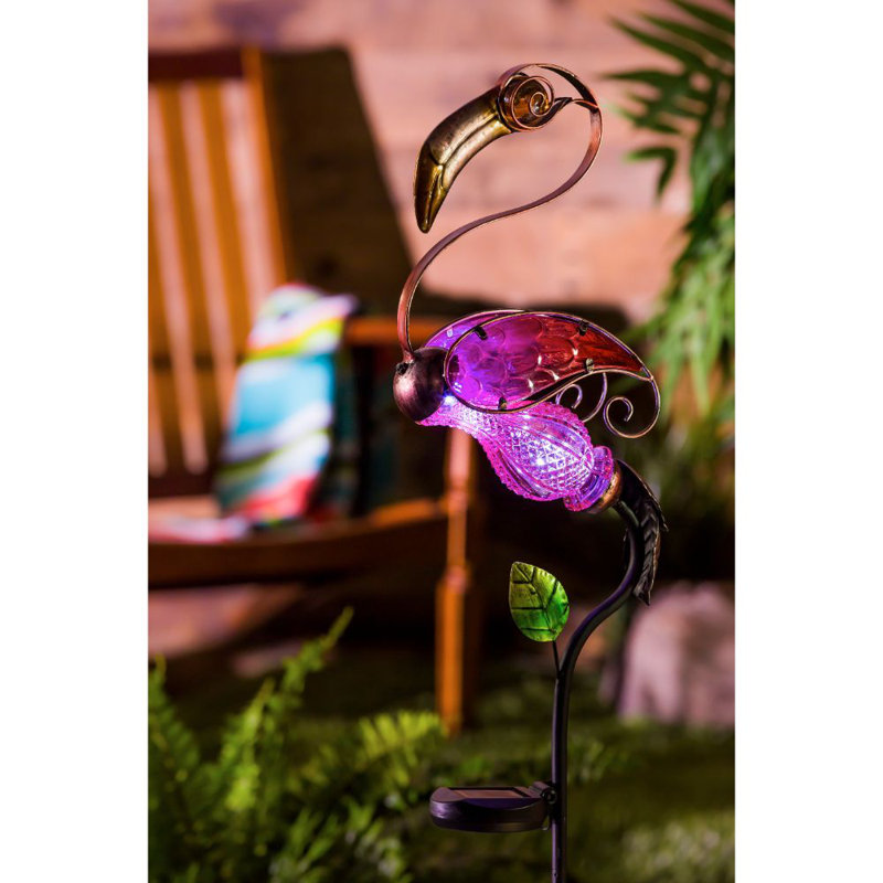 Flamant rose de jardin