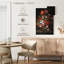 Fleurs Harnek dans un vase en verre sur une table en marbre-108397360