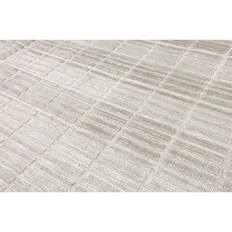 Striped Area Rug in Ivory, Rectangle 6' x 7'9"