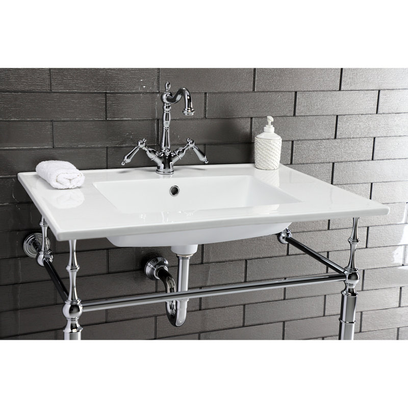 Robinet de salle de bain à fixation sur comptoir à deux ou trois trous Kingston, Chrome poli