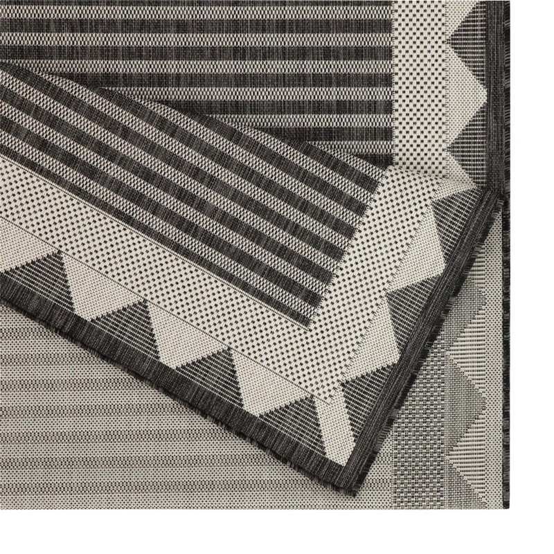 Lavonn Indoor / Outdoor Rug