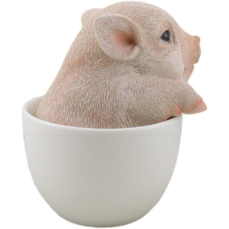 Adorable figurine Guilhermino