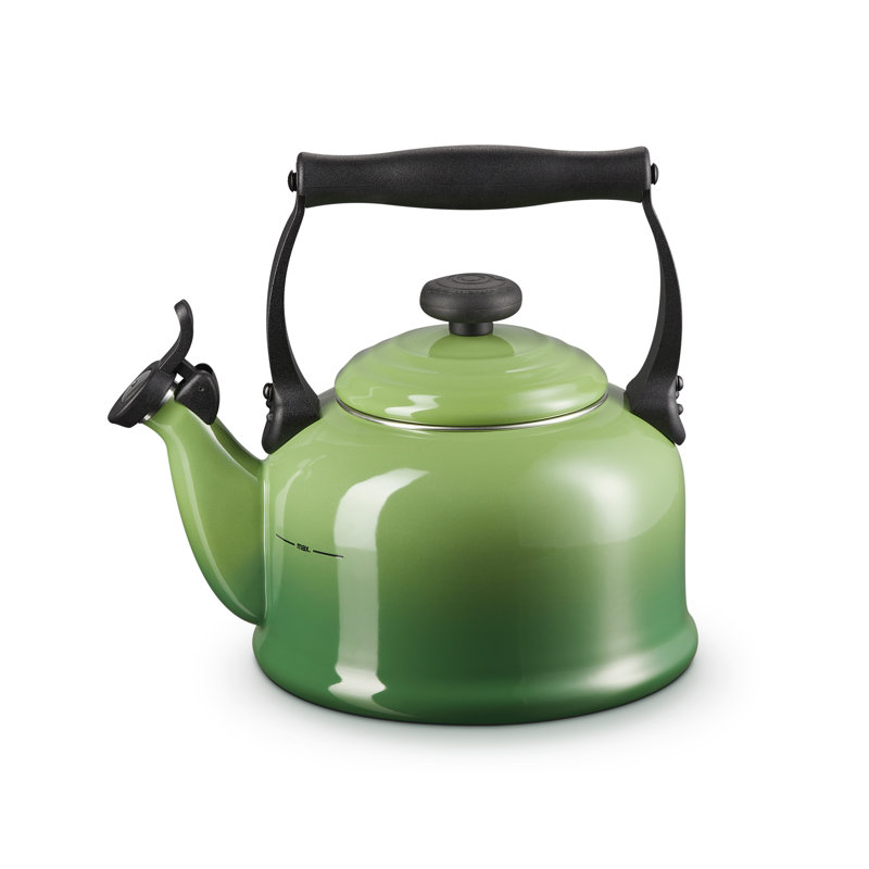 Le Creuset Traditional Kettle with Fixed Whistle 2.1L, Bamboo