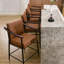 Tabouret de bar de style médiéval de 26 po, accoudoirs en bois, structure en métal épais et robuste, tabouret haut classique-2043767179-2043767181