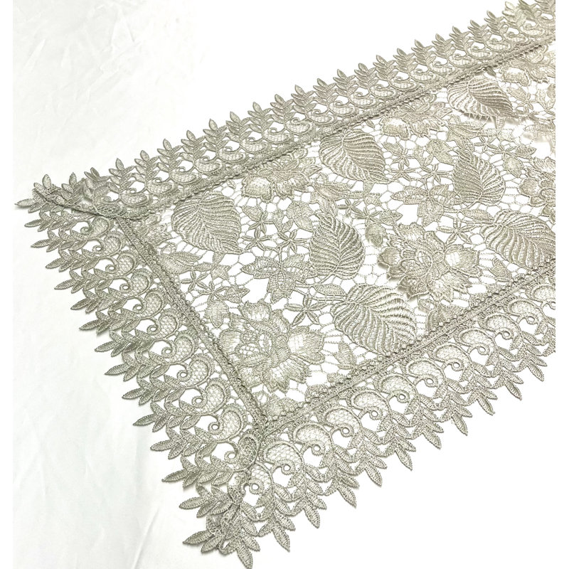 Chemin de table Novelty, Argent, 35 po x 16 po
