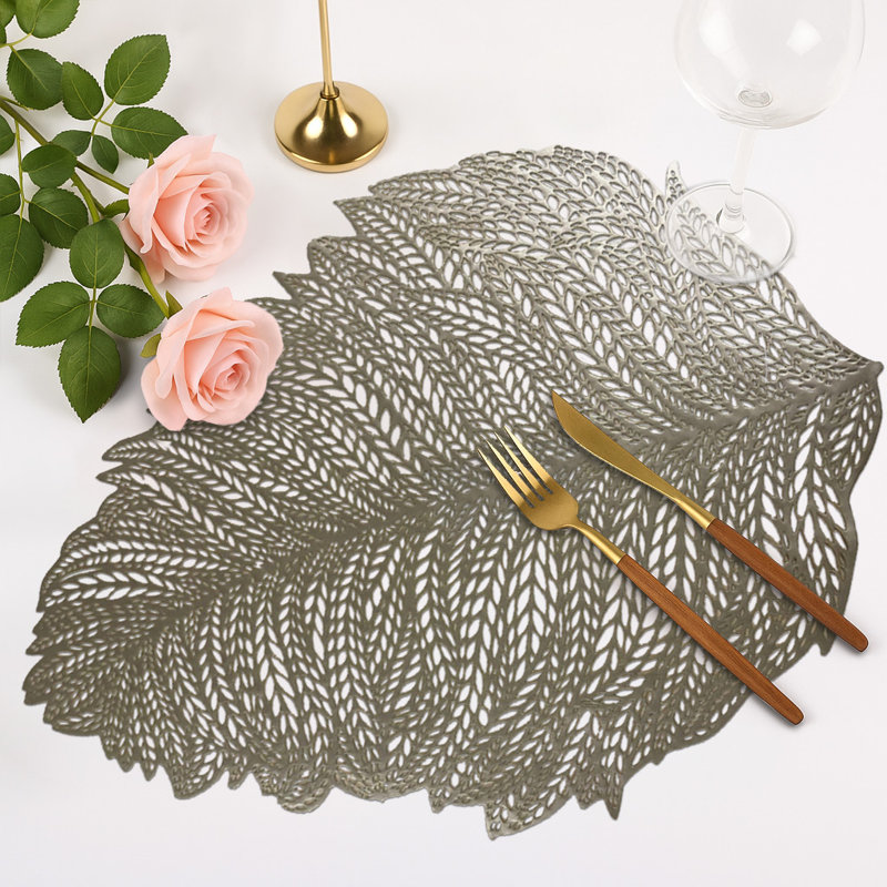 Ensemble de 6 napperons en PVC résistants à la chaleur pour la salle à manger et les décorations de Noël, Or