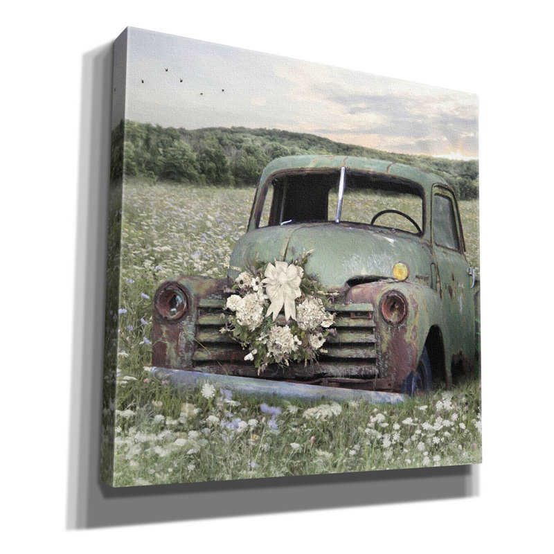 «Charmant camion» par Lori Deiter, art mural sur toile, H 26 po x l 26 po x P 1,5 po