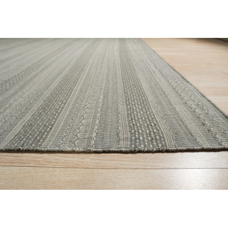 Rukayyah Gray Handmade Wool Area Rug, Rectangle 10' x 14'