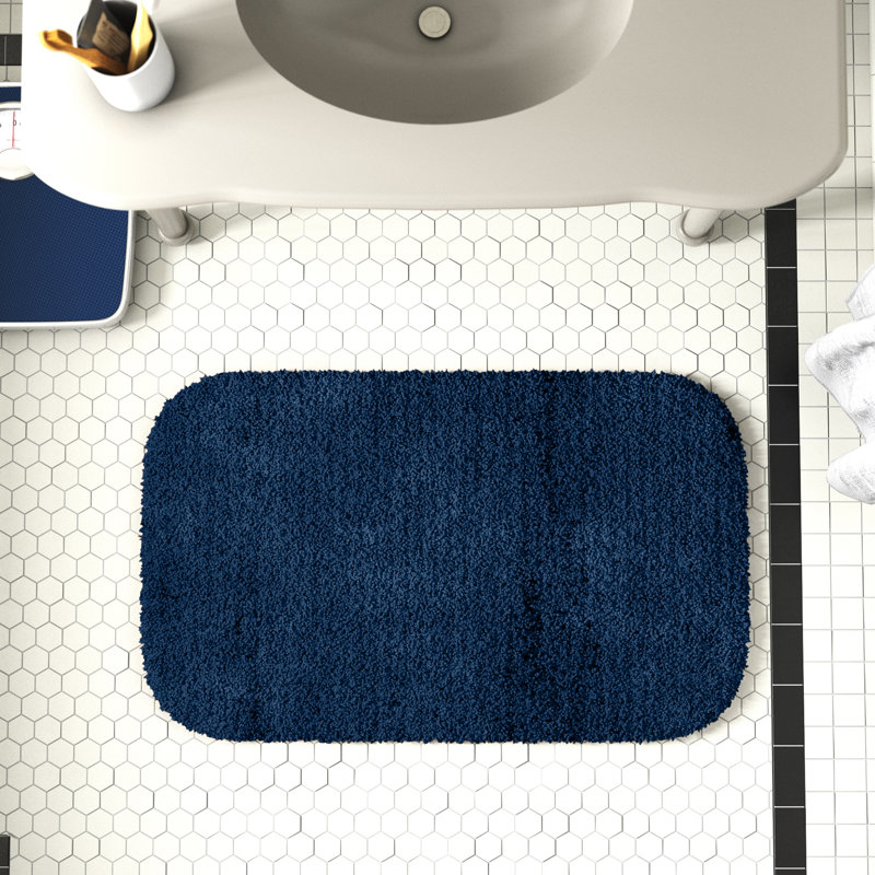 Tapis de bain antidérapant en nylon doux Mccluney, L 30 po x L 50 po, Marine