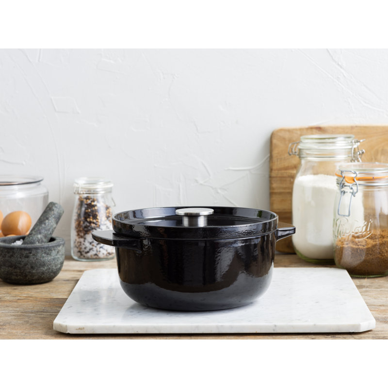 Kitchenaid Cast Iron Dutch Oven, 5.2 L, Black