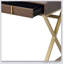 Bureau de coiffeuse Coleen avec miroir et plateau à bijoux, finition noyer et or, espace de rangement spacieux pour les cosmétiques et les accessoires