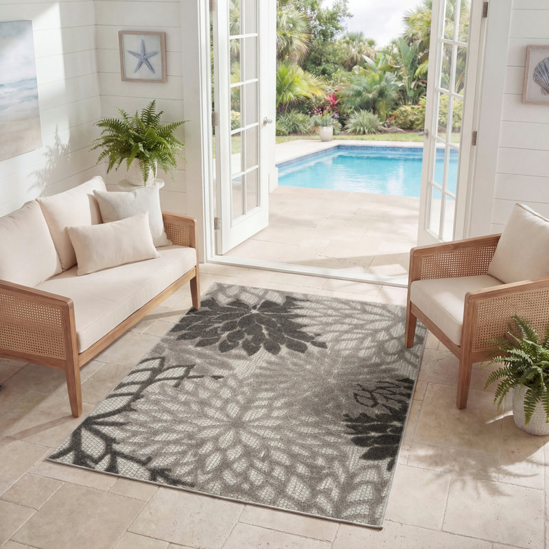 Arnkell Floral Machine Woven Indoor / Outdoor Area Rug, Rectangle 2'8" x 4'