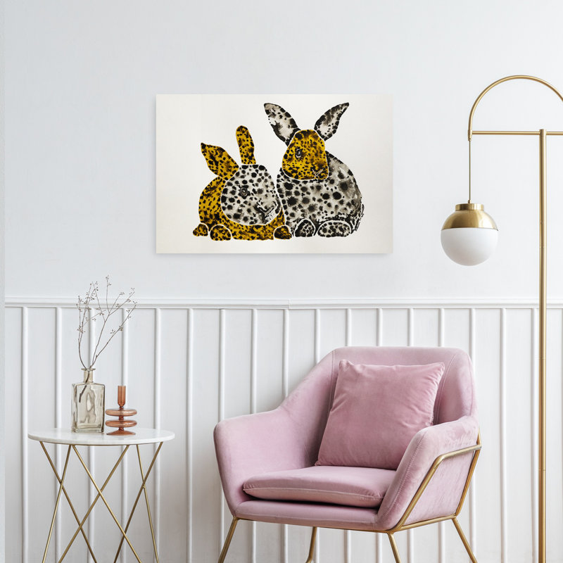 Lapin jaune tacheté, 24" H x 36" W