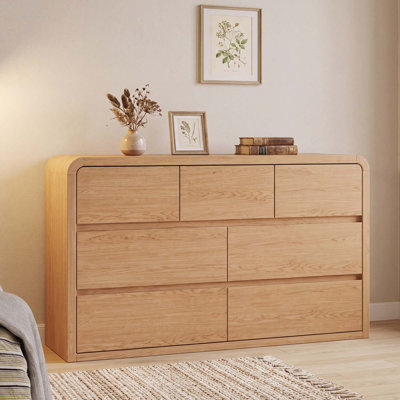 Commode de style moderne à 7 tiroirs de 53,54 po Adamstown