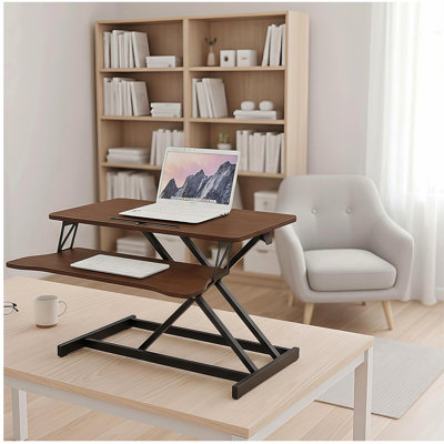 Convertisseur de bureau 32 pouces, hauteur réglable pour s'asseoir pour se lever, poste de travail double moniteur et ordinateur portable avec large plateau à clavier, couleur noyer