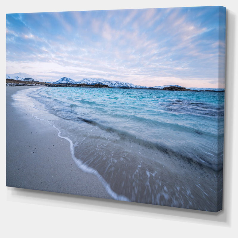 Ondulations de mer calme, reproduction de photo sur toile tendue, H 16 po x l 32 po x P 1 po, Toile tendue