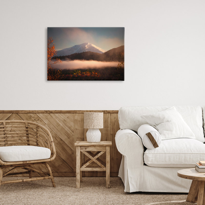 Feuillage d'automne et toile de montagne enneigée, conception par Jonathan Zahaurek, H 16 po x l 24 po