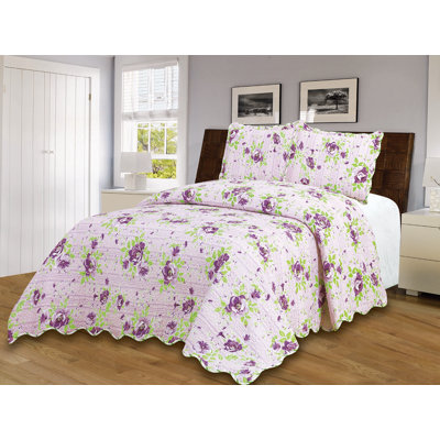 Delilah Polyester Floral Quilt