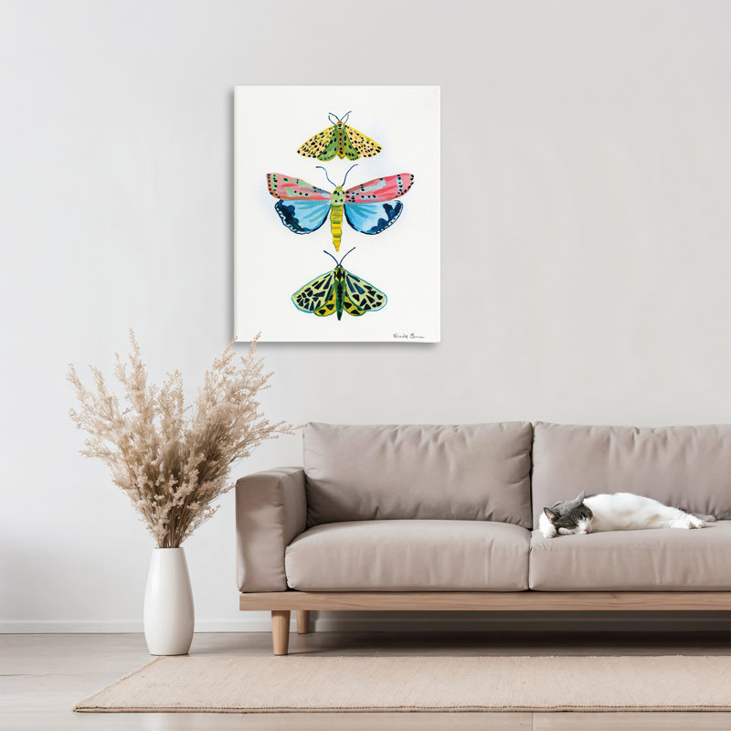 «Bright Moths Trio», conception par Farida Zaman, H 30 po x l 24 po