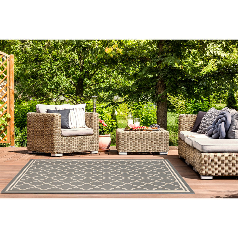 Herefordshire Performance Geometric Indoor/Outdoor Area Rug, Rectangle 5'3" x 7'7"