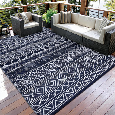 Tapis d'extérieur 2,74 m x 3,66 m (9 x 12 pi) imperméable et réversible en paille de plastique, style bohème moderne, léger, résistant aux UV, facile à nettoyer. Idéal pour terrasse, jardin, camping, VR, véranda, balcon, noir, bleu et blanc.
