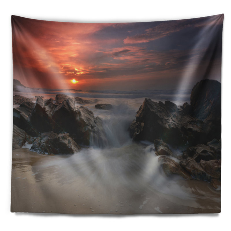 Ondulations blanches en mer entre les rochers tapisserie, H 32 po x l 39 po