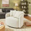 Fauteuil Drew en velours de couleur crème: élégant et de haute qualité.