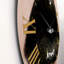 Gros plan sur une femme magnifique - horloge murale moderne-60280464